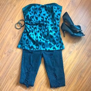 Le Chateau Strapless Top